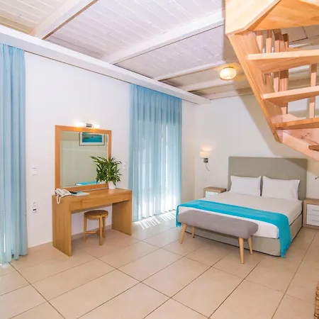 Grand Boutique Hotel 4*