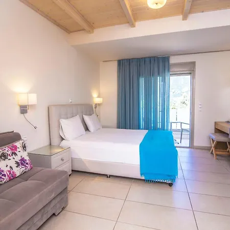 Grand Boutique Hotel 4*