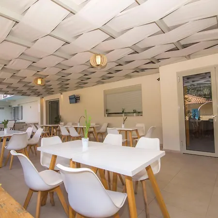 Grand Boutique Hotel 4*