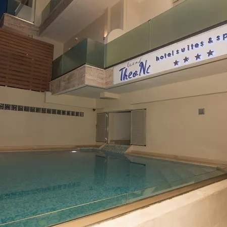 Grand Boutique Hotel 4*