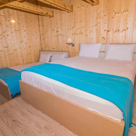 Grand Boutique Hotel 4*
